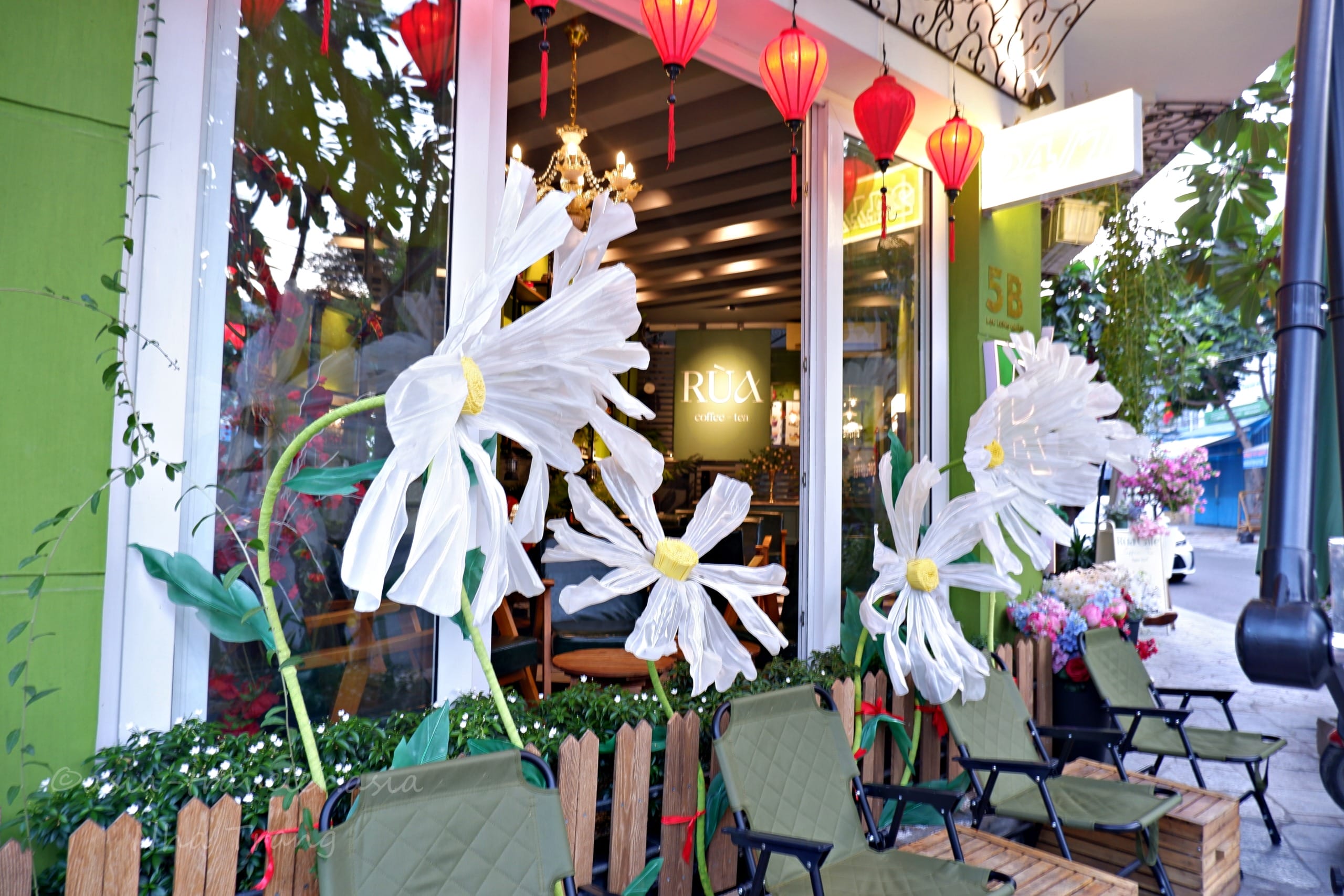 ニャチャン　カフェ